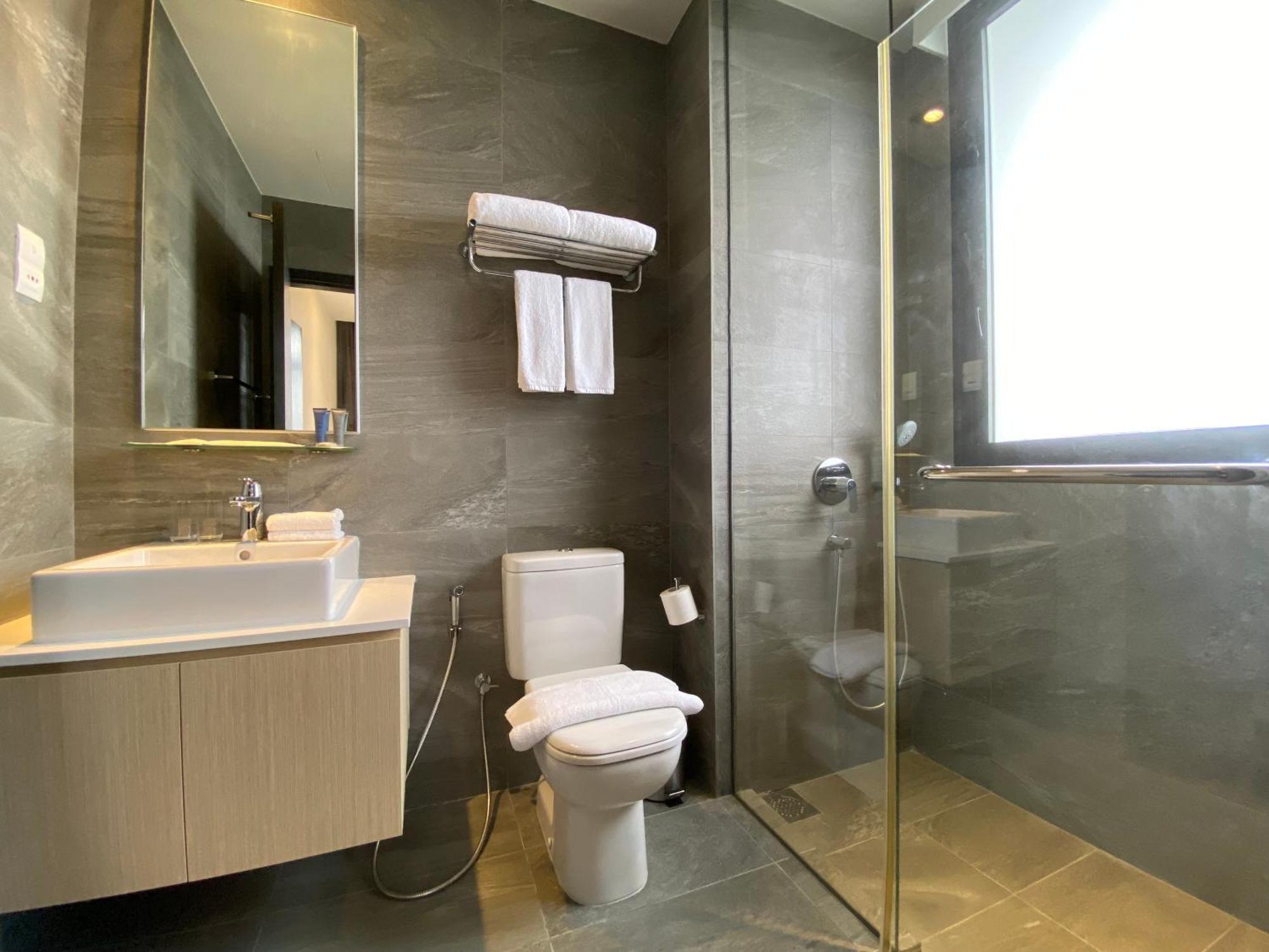 Momentus Serviced Residences Novena Singapur Exterior foto